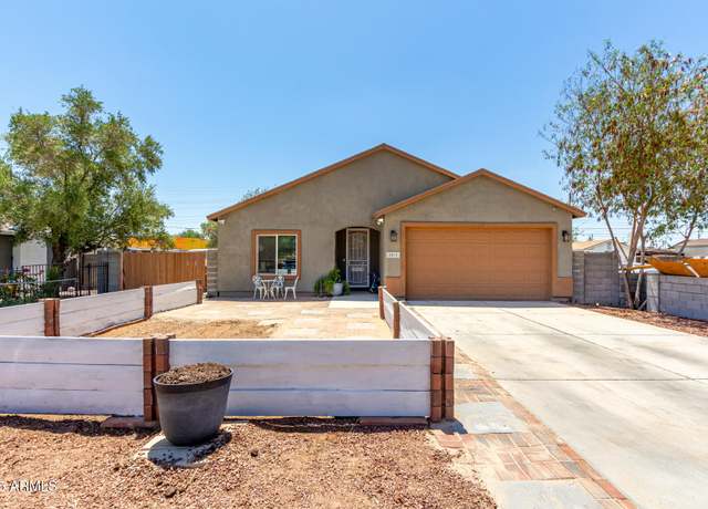 Property at 2815 W Almeria Rd, Phoenix, AZ 85009, 4 beds, 3.5 baths