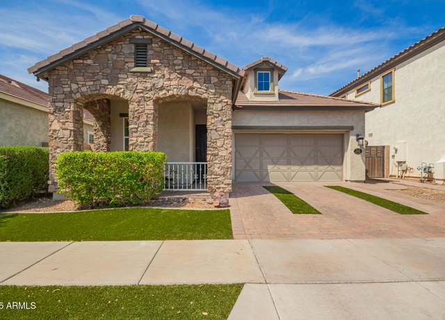 Property at 10452 E Natal Ave, Mesa, AZ 85209, 3 beds, 2 baths