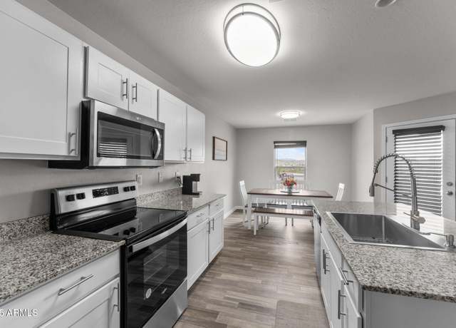 Property at 645 Vista Del Rio Ct, Wickenburg, AZ 85390, 3 beds, 2 baths