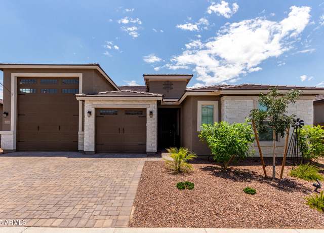 Property at 17589 W Red Fox Rd, Surprise, AZ 85387, 3 beds, 2.5 baths