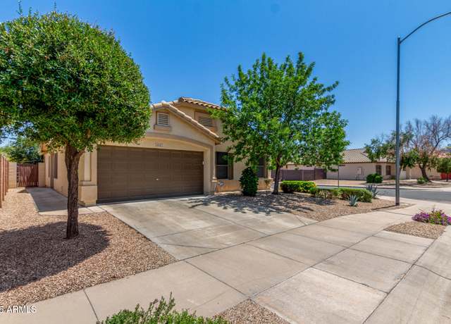 Property at 16091 W Moreland St, Goodyear, AZ 85338, 3 beds, 2 baths