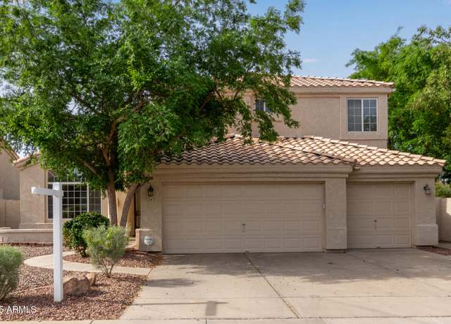 Property at 243 W Candlewood Ln, Gilbert, AZ 85233, 4 beds, 3 baths