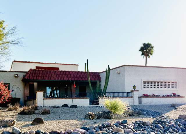 Property at 25630 N Desoto Ln, Rio Verde, AZ 85263, 2 beds, 2.5 baths