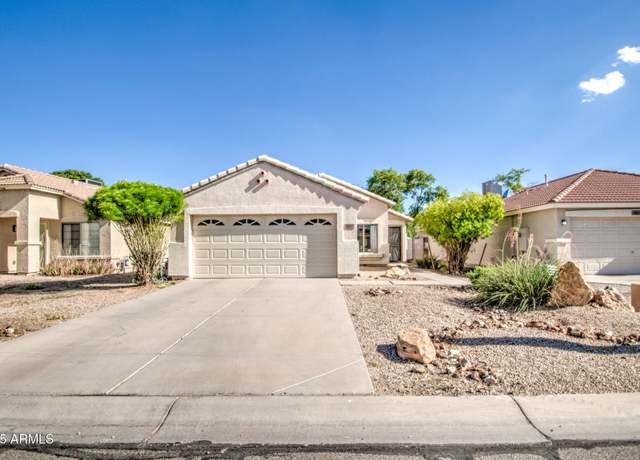 Property at 937 E Nardini St, San Tan Valley, AZ 85140, 3 beds, 2 baths