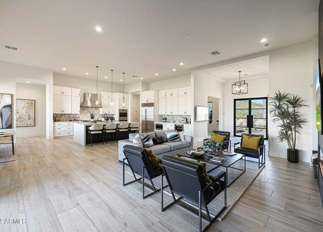 Property at 510 E Woburn Ln, Phoenix, AZ 85085, 4 beds, 4.5 baths