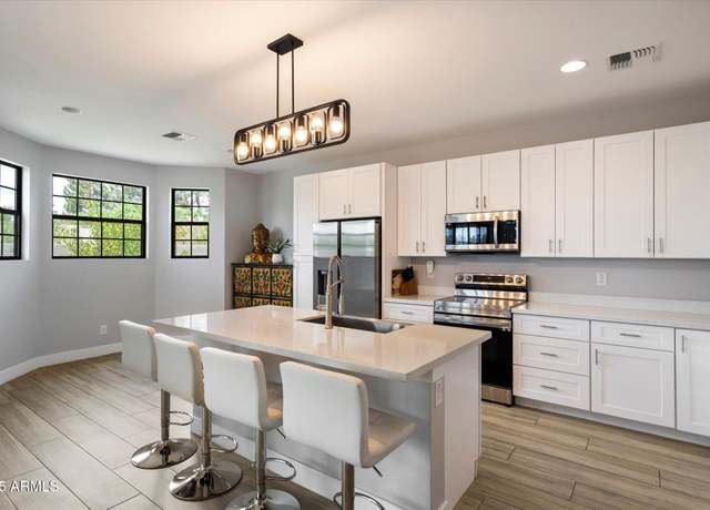 Property at 2604 N 27th St #4, Phoenix, AZ 85008, 3 beds, 2.5 baths