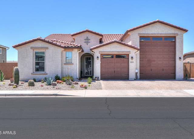 Property at 40725 W Hall Dr, Maricopa, AZ 85138, 3 beds, 2.5 baths