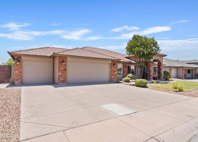 Property at 3961 E Meadow Creek Way, San Tan Valley, AZ 85140, 4 beds, 2.5 baths