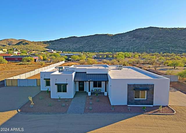 Property at 1235 E Hohokam Ln, New River, AZ 85087, 5 beds, 3 baths