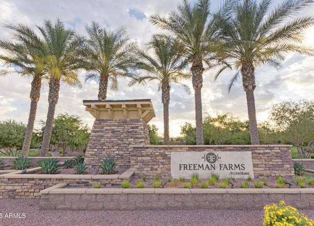Property at 2576 E Ironside Ct, Gilbert, AZ 85298, 3 beds, 2.5 baths