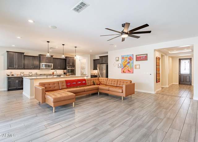 Property at 3720 E Narrowleaf Dr, Gilbert, AZ 85298, 4 beds, 2.5 baths