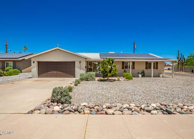 Property at 2526 W Wethersfield Rd, Phoenix, AZ 85029, 4 beds, 2 baths