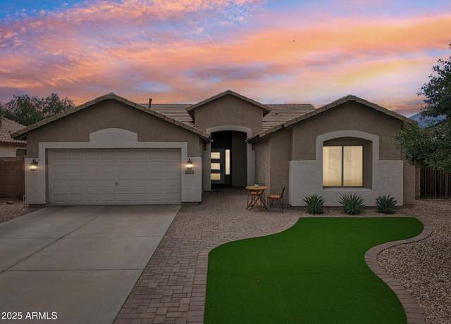 Property at 1070 S Amber St, Chandler, AZ 85286, 4 beds, 2 baths