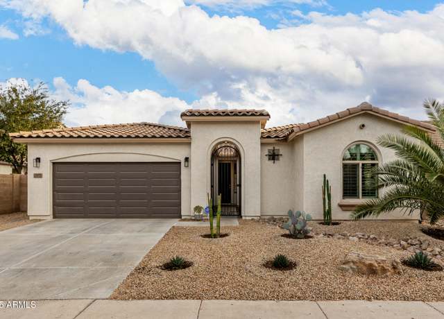 Property at 1673 E Nightingale Ln, Gilbert, AZ 85298, 4 beds, 2.5 baths