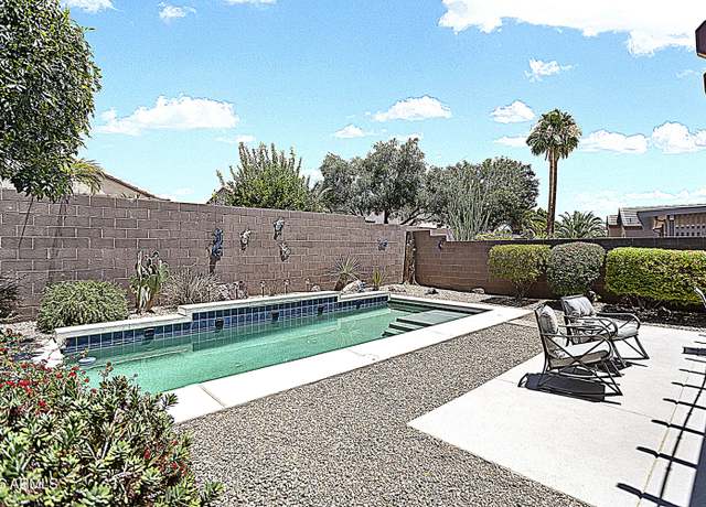 Property at 15790 W Arrowhead Dr, Surprise, AZ 85374, 2 beds, 1.5 baths