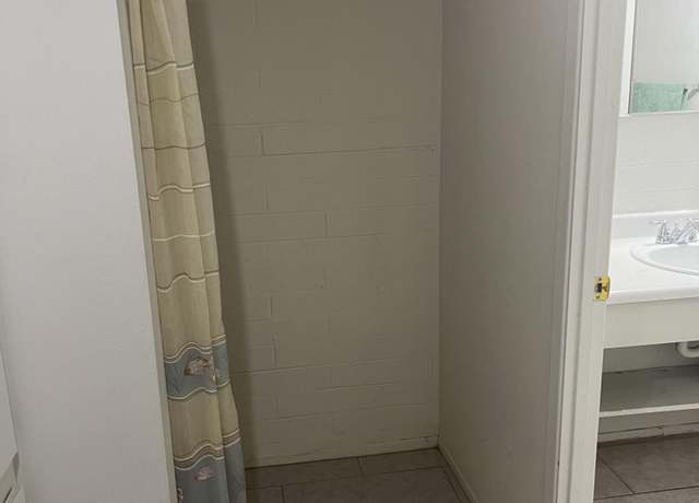Property at 2604 W Berridge Ln Unit C103, Phoenix, AZ 85017, 1 bed, 1 bath