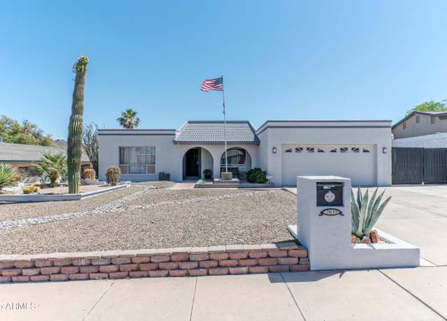 Property at 2033 E Hillery Dr, Phoenix, AZ 85022, 4 beds, 2 baths