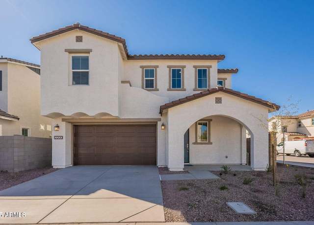 Property at 2200 N Iowa St, Chandler, AZ 85225, 3 beds, 2.5 baths