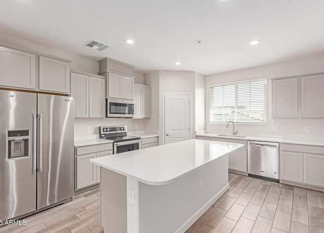Property at 1255 N Arizona Ave #1113, Chandler, AZ 85225, 4 beds, 3.5 baths