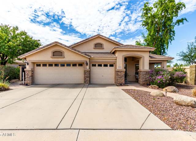 Property at 5633 E Grove Cir, Mesa, AZ 85206, 3 beds, 2 baths