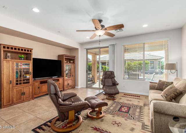 Property at 26237 W Vista North Dr, Buckeye, AZ 85396, 2 beds, 2 baths