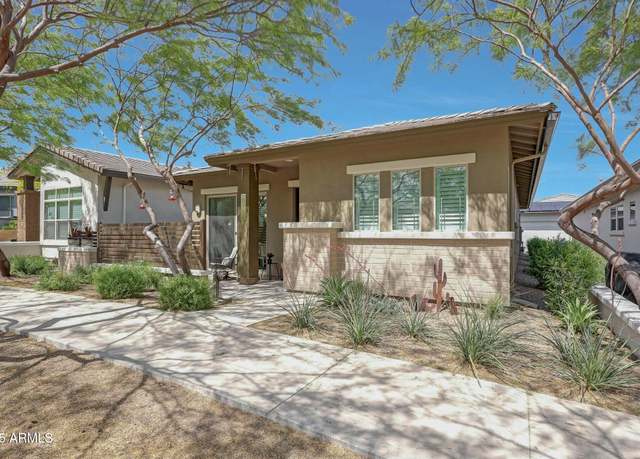 Property at 20727 W Medlock Dr, Buckeye, AZ 85396, 2 beds, 2.5 baths