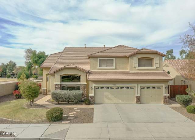 Property at 912 N 164th Dr, Goodyear, AZ 85338, 5 beds, 2.5 baths