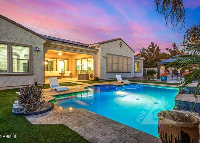 Property at 3005 E Valencia Dr, Phoenix, AZ 85042, 4 beds, 3.5 baths