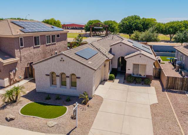 Property at 6915 S Sapphire Way, Chandler, AZ 85249, 4 beds, 2.5 baths