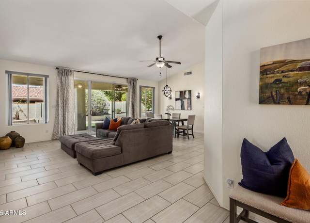 Property at 11214 N Pinto Dr, Fountain Hills, AZ 85268, 3 beds, 2 baths