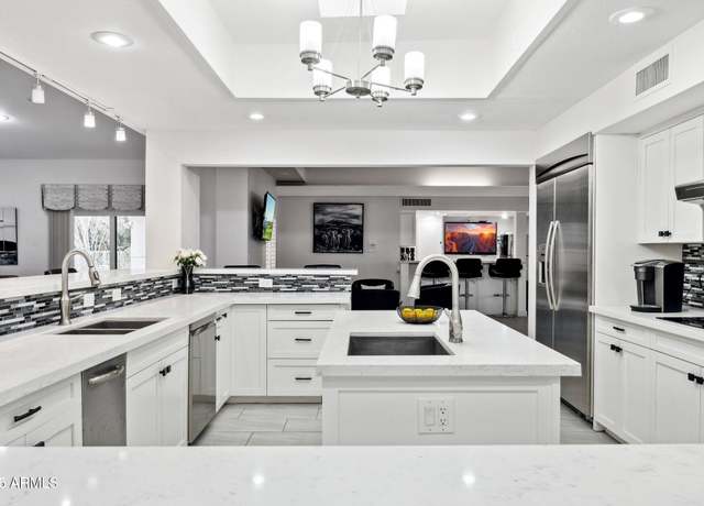 Property at 12210 N 76th Pl, Scottsdale, AZ 85260, 7 beds, 4.5 baths