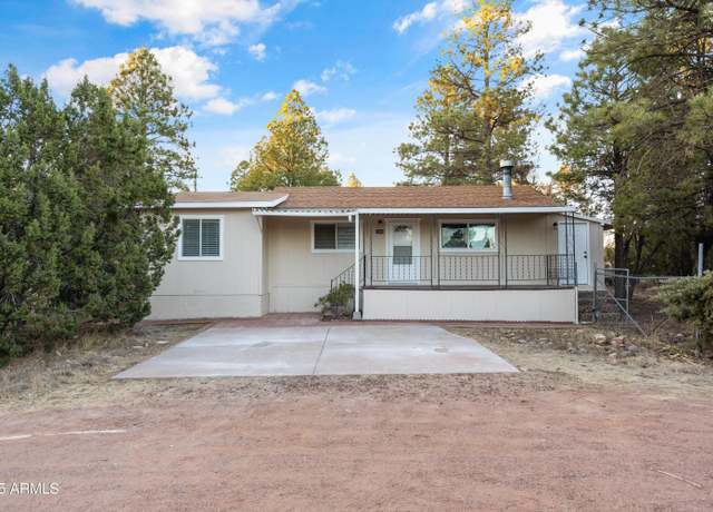 Property at 2068 Pinehaven Ln, Overgaard, AZ 85933, 2 beds, 1 bath