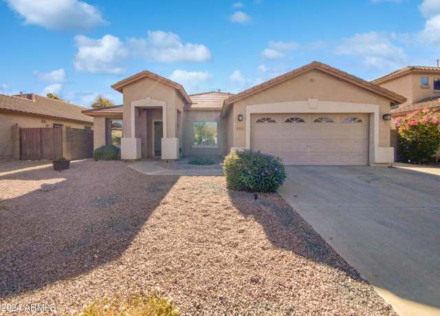 Property at 661 W Jersey Way, San Tan Valley, AZ 85143, 3 beds, 2 baths