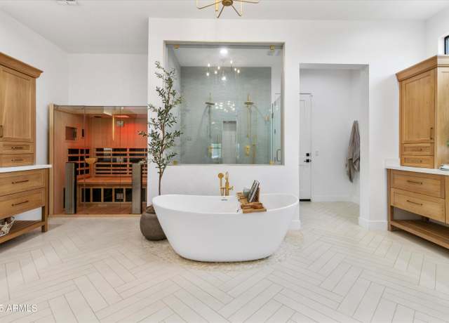 Property at 36117 N 10th Ave, Phoenix, AZ 85086, 5 beds, 3.5 baths