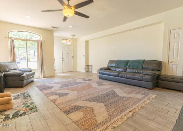 Property at 8318 W Cocopah St, Tolleson, AZ 85353, 3 beds, 2 baths