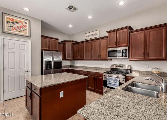 Property at 3914 E Constance Way, Phoenix, AZ 85042, 3 beds, 2.5 baths