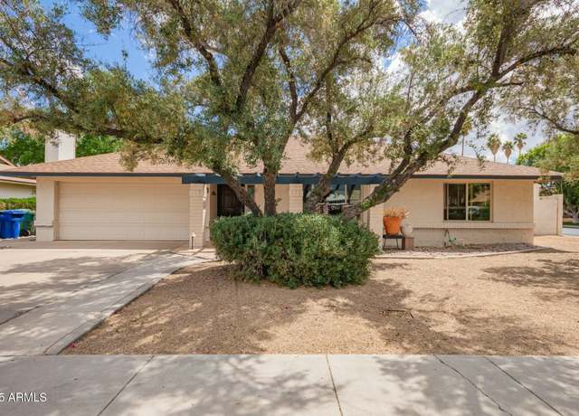 Property at 2745 S Emerson Cir, Mesa, AZ 85210, 3 beds, 2 baths