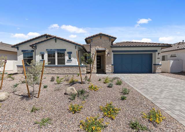 Property at 12332 W Parkway Ln, Avondale, AZ 85323, 3 beds, 2.5 baths