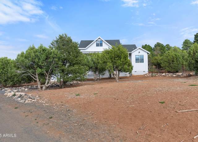 Property at 1305 N 22nd Ave, Show Low, AZ 85901, 3 beds, 2.5 baths