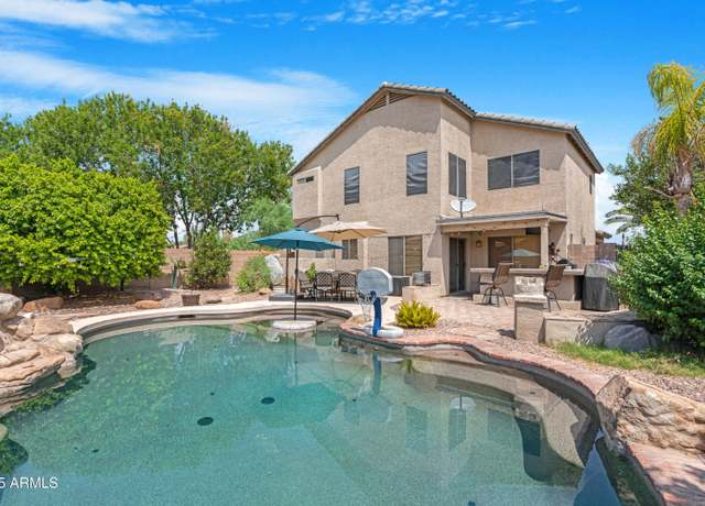Property at 1741 E Carla Vista Dr, Gilbert, AZ 85295, 3 beds, 2.5 baths