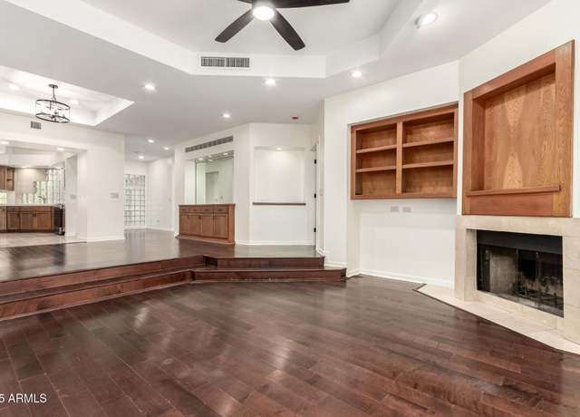 Property at 902 W Glendale Ave #102, Phoenix, AZ 85021, 2 beds, 2 baths