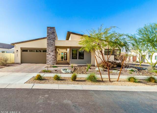 Property at 834 E Kachina Trl, Phoenix, AZ 85042, 4 beds, 3.5 baths