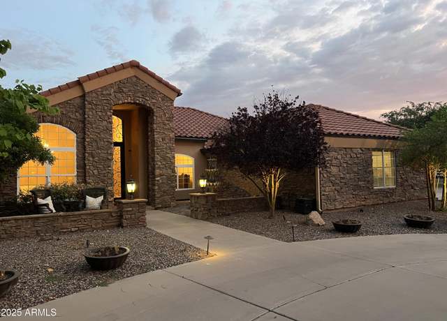 Property at 2107 E Park Ave, Gilbert, AZ 85234, 7 beds, 4.5 baths