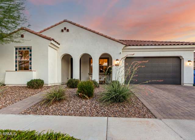 Property at 1931 E Aster Pl, Chandler, AZ 85286, 4 beds, 3 baths
