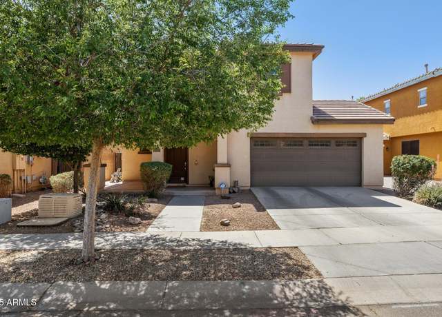 Property at 2096 S Moccasin Trl, Gilbert, AZ 85295, 3 beds, 2.5 baths