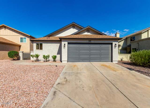 Property at 921 S Val Vista Dr #32, Mesa, AZ 85204, 4 beds, 2 baths