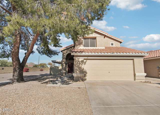 Property at 3206 E Poinsettia Dr, Phoenix, AZ 85028, 3 beds, 2.5 baths