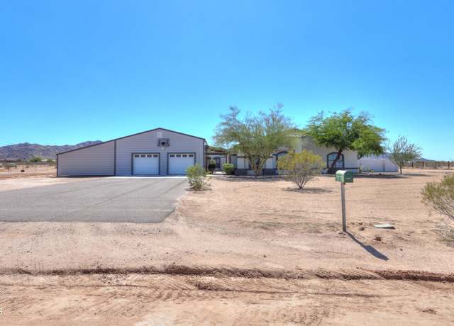 Property at 17586 N Thornwood Rd, Maricopa, AZ 85139, 4 beds, 2 baths