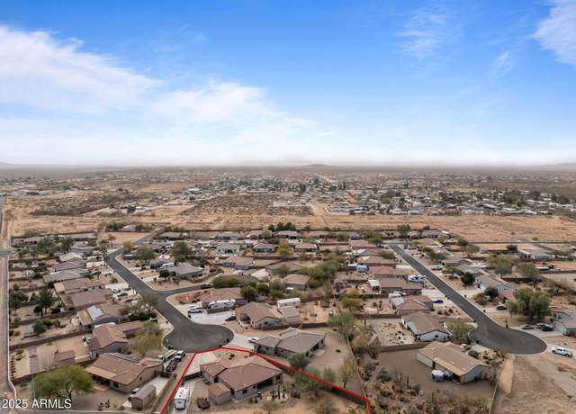 Property at 26305 S Kristina Dr, Congress, AZ 85332, 3 beds, 2 baths