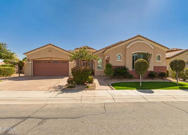 Property at 2263 E Jade Ct, Chandler, AZ 85286, 4 beds, 2.5 baths
